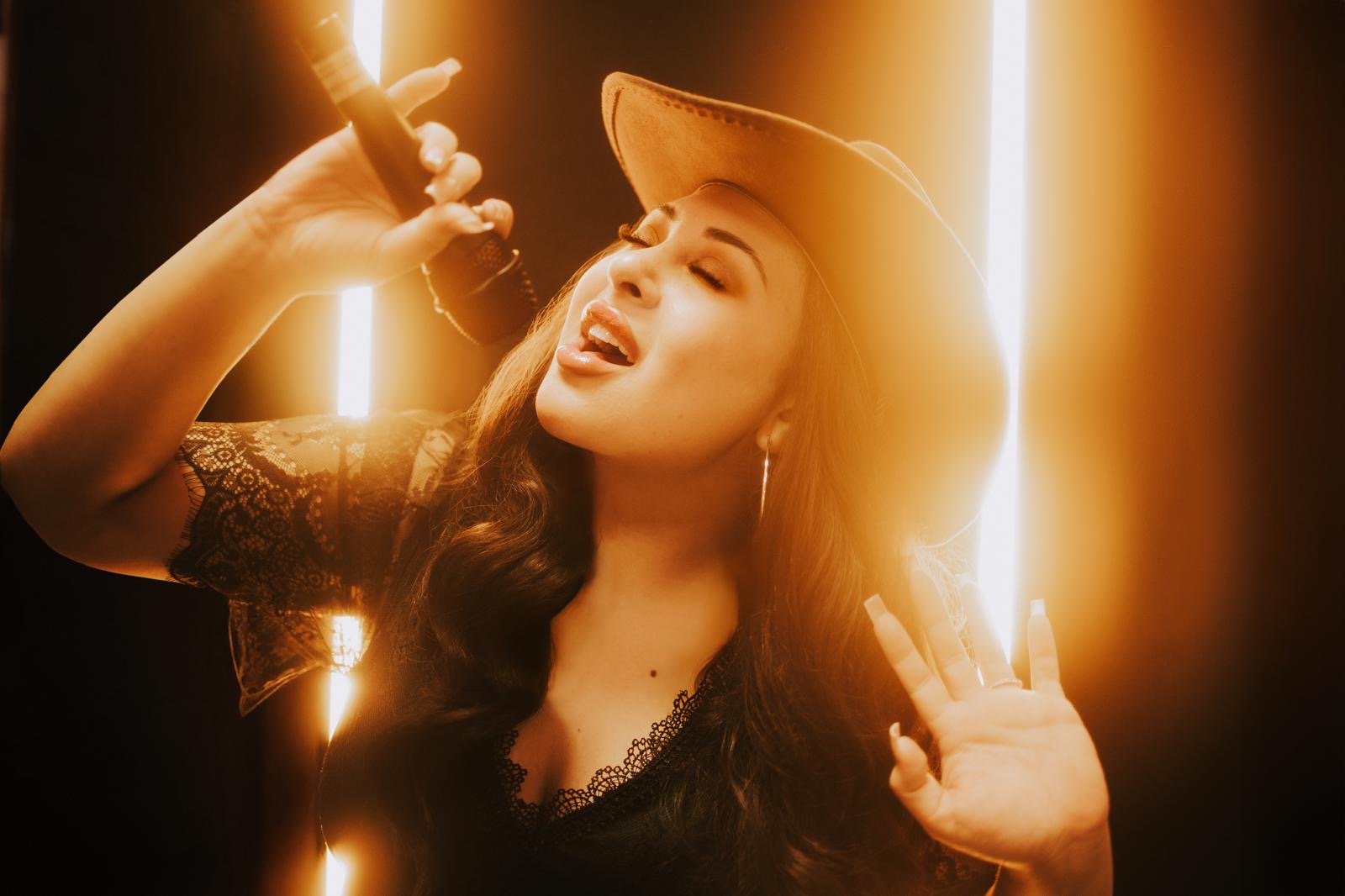 Claudia Greco – „VOICY“